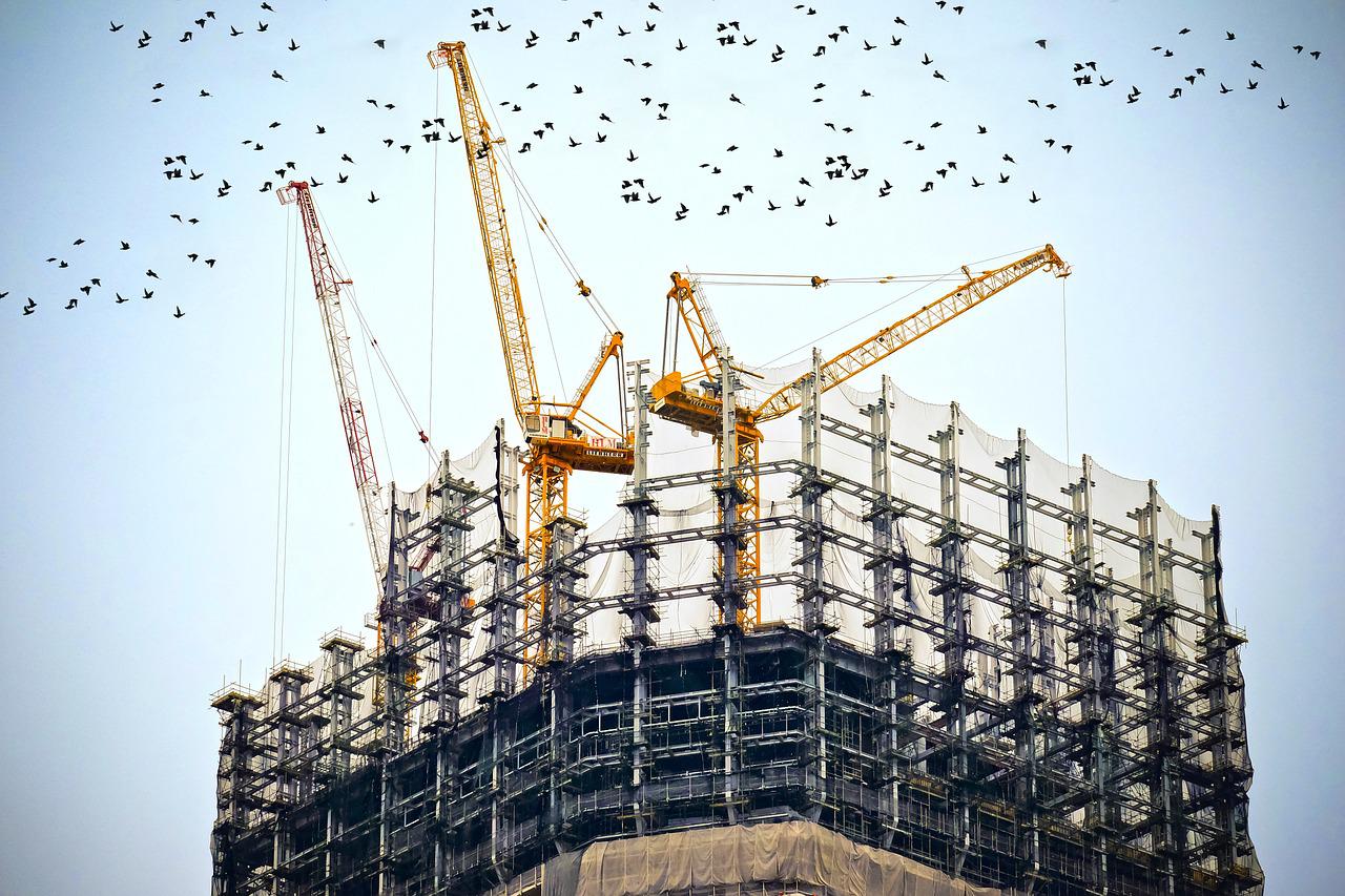 Image of buidling construction from Pixabay