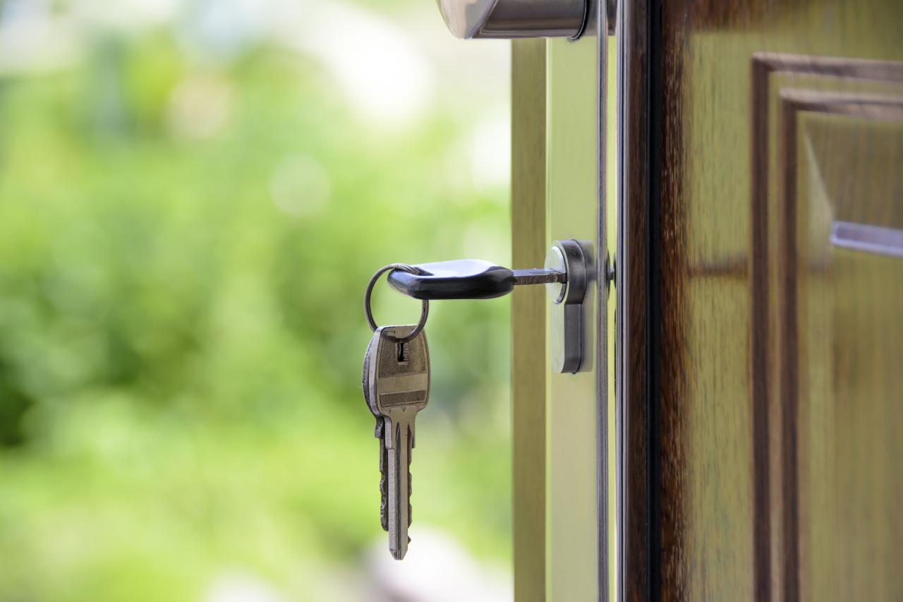 Image of house key from Pixabay