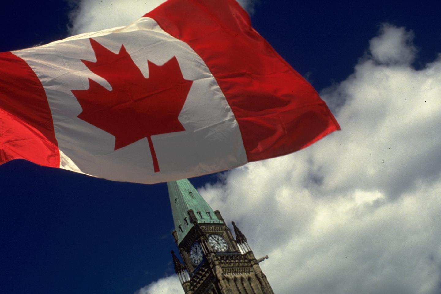 Link to an image taken in Ottawa with the Canadian Flag