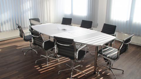 Image of board room from Pixabay