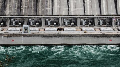 Image of an Energy Plant in Niagara